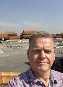 Robert in front of the forbidden city