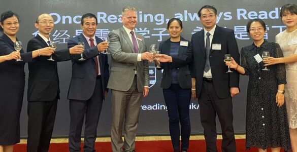 Alumni and the Vice-Chancellor toasting at the Beijing Alumni Reception