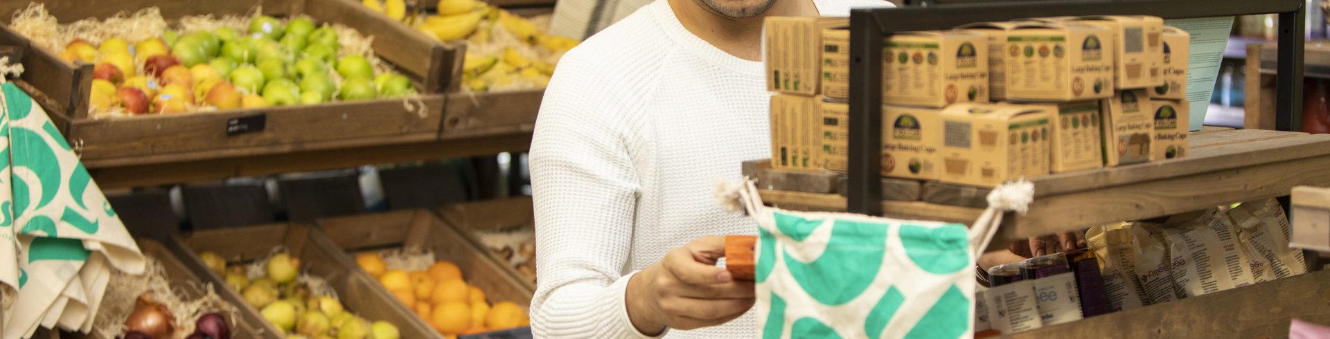 Student shopping at Park Eat marketplace